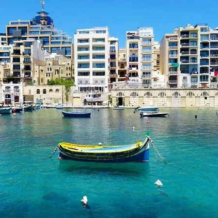 Modern Penthouse In The Heart Of * Saint Julian's