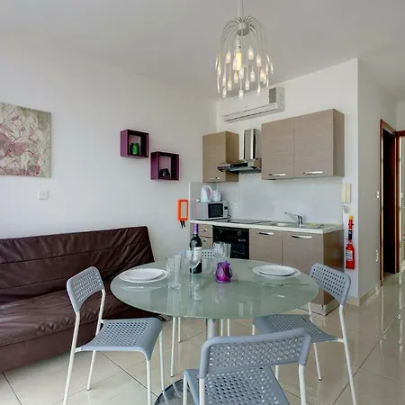 Modern Penthouse In The Heart Of Saint Julian's